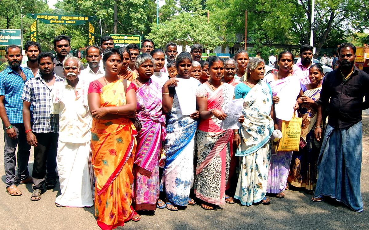 Residents of two villages seek basic facilities