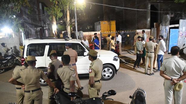 Bottles with flammable liquid hurled at RSS functionary’s house 