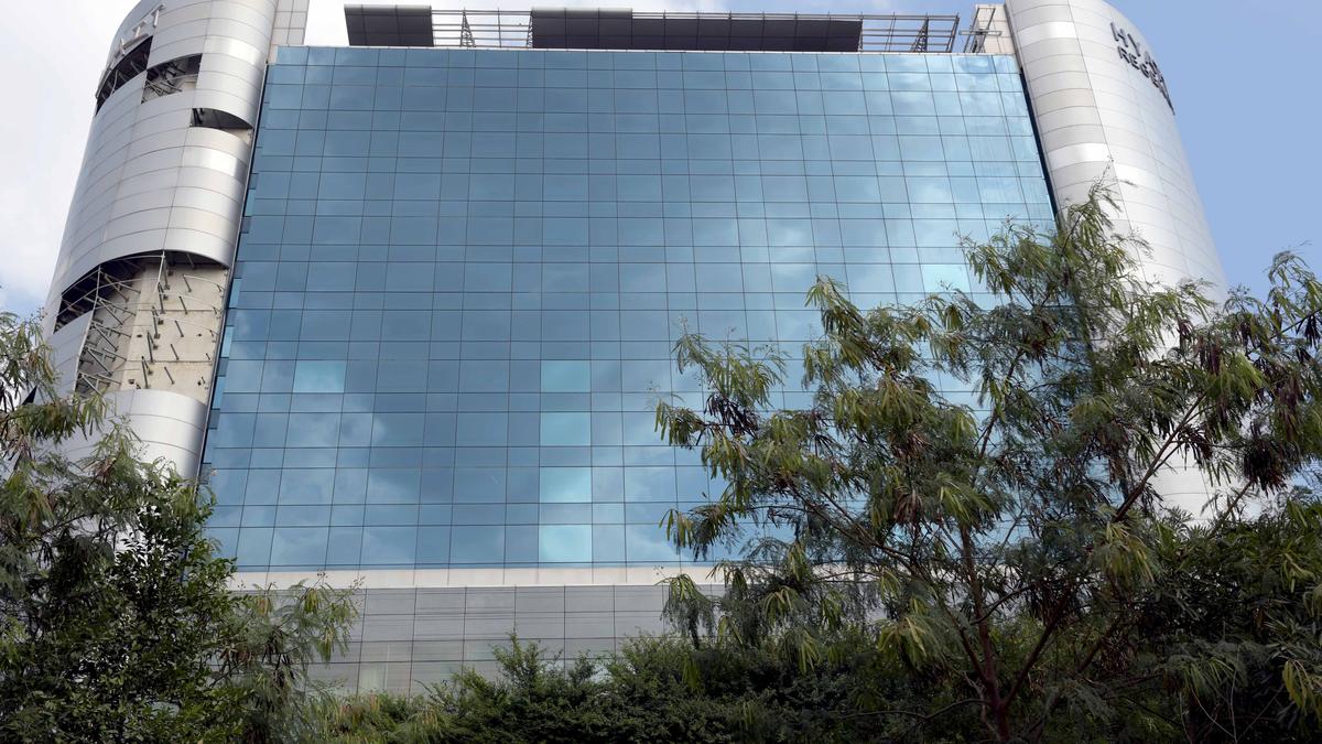 Fire breaks out at star hotel in Chennai; guests evacuated