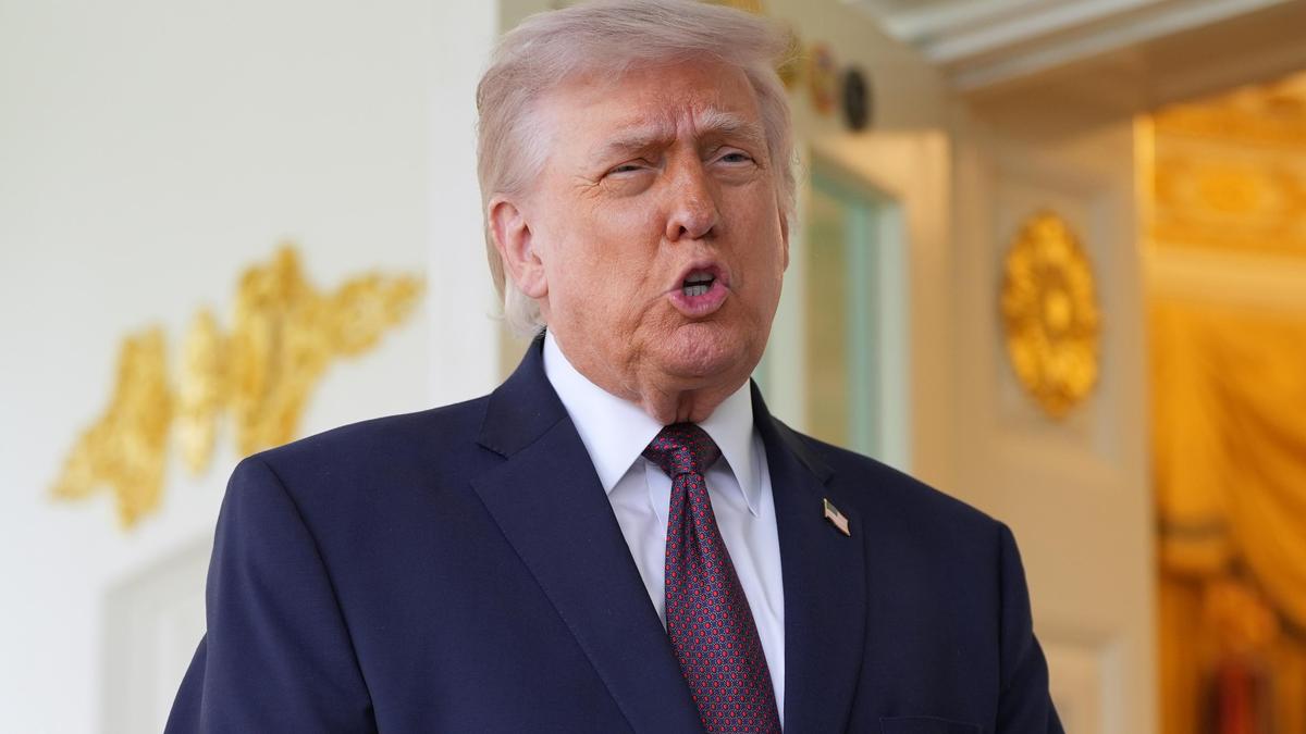 ट्रम्प ने ईरान को लेकर पोप लियो की आलोचना दोगुनी कर दी ट्रम्प ने ईरान को लेकर पोप लियो की आलोचना दोगुनी कर दी