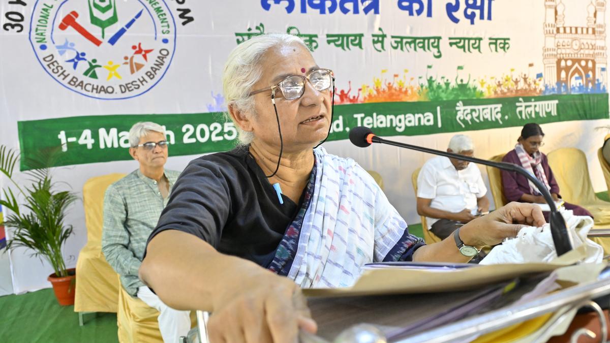 Medha Patkar meets Telangana Farmers Commission, discusses farmers’ issues and rehabilitation of Musi project oustees