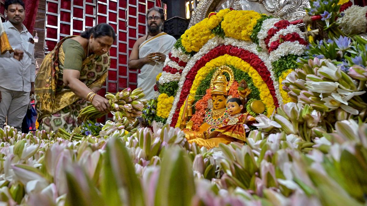 Sri Kanaka Mahalakshmi temple hundi collection crosses ₹39 lakh in 63 ...