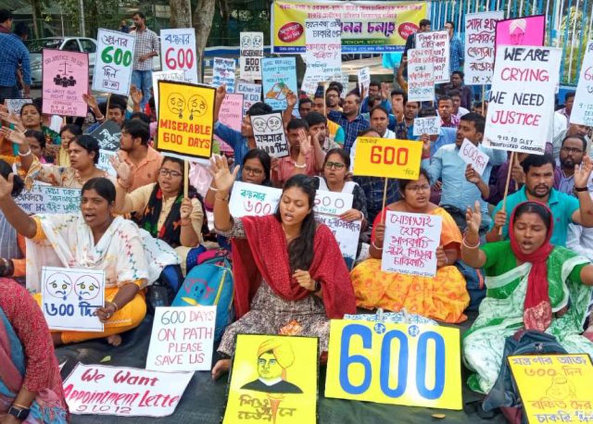 In Kolkata, protesting candidates for teachers’ jobs emerge as symbols of resilience