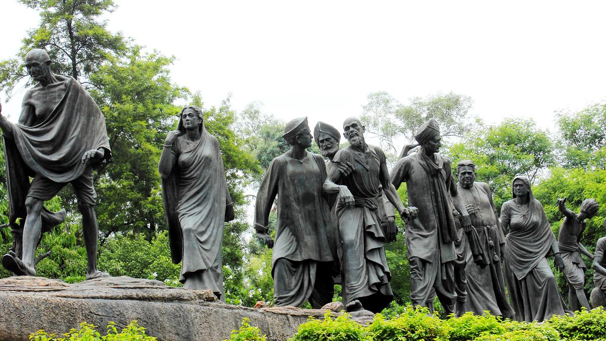 An excerpt from I am an Ordinary Man, edited by Gopalkrishna Gandhi: The satyagrahis