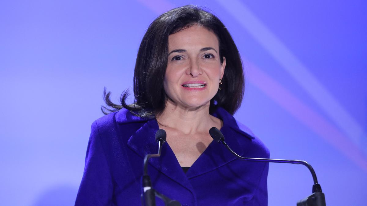 Sheryl Sandberg leaves Facebook at a tough time