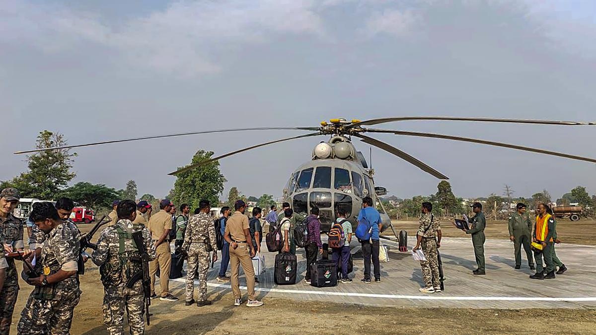 Polling staffers start reaching sensitive locations in Gadchiroli by helicopters