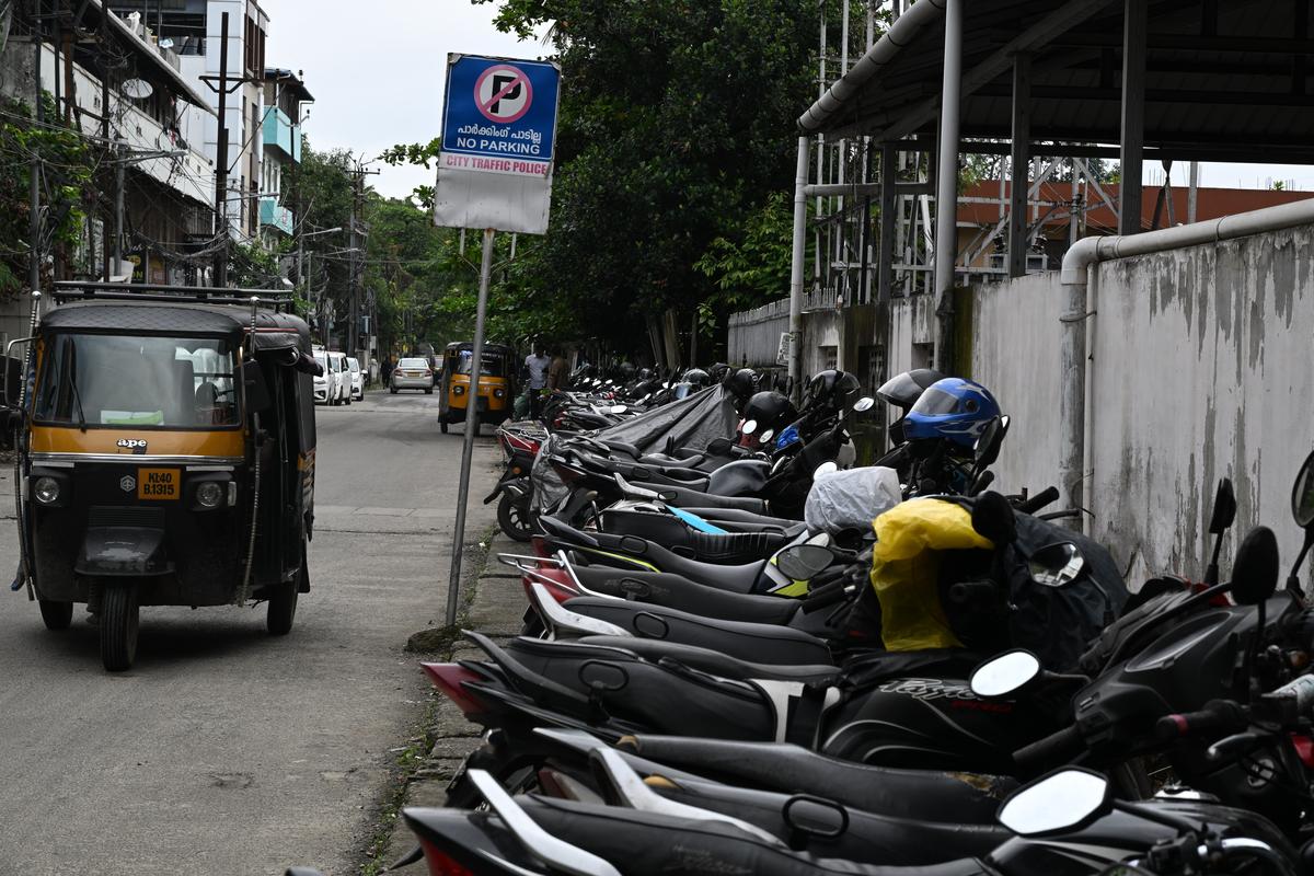 Vehicles parked in the no-parking zone near the Ernakulam Junction railway station inconveniencing commuters.