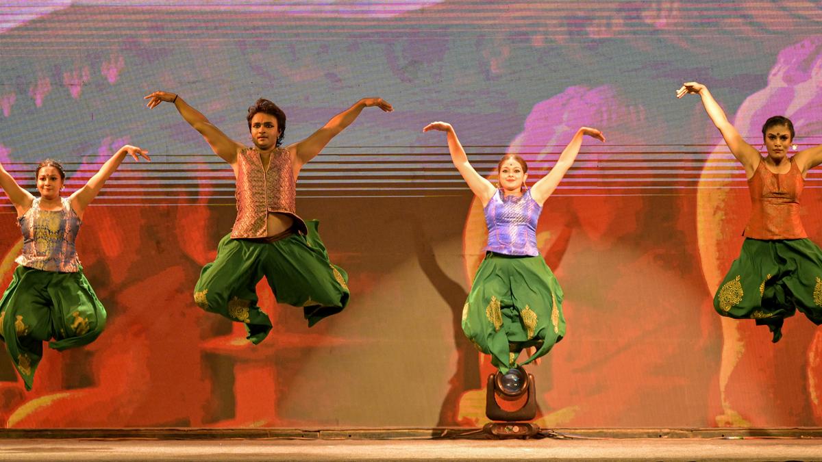 Fusion dance performance by Natya STEM Dance Kampni mesmerises audiences in Vizag