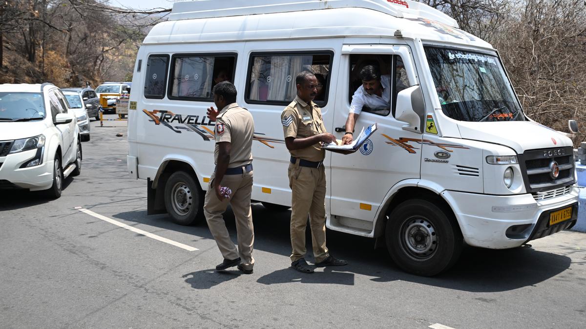 Vehicle checks intensified at Yercaud foothills in Salem