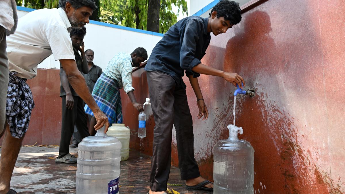 Ensure uninterrupted power supply in areas covered under water schemes in Salem, Collector tells