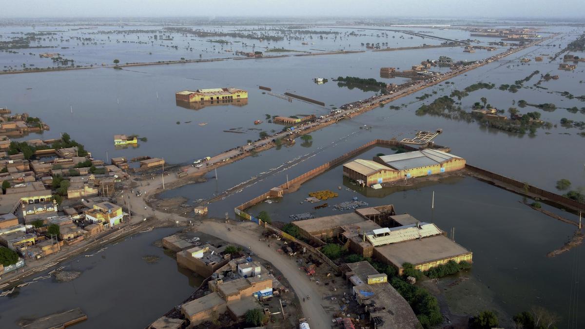 In nature’s warning signs, a nudge to riparian states