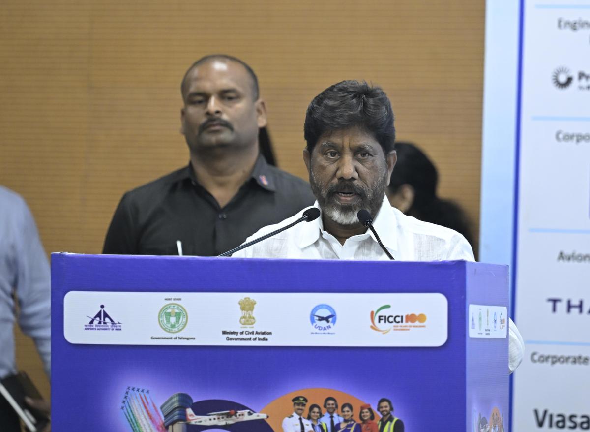 El viceministro principal de Telangana, Mallu Bhatti Vikramarka, habló en Wings India 2026 en el aeropuerto de Begumpet en Hyderabad el jueves 29 de enero de 2026.