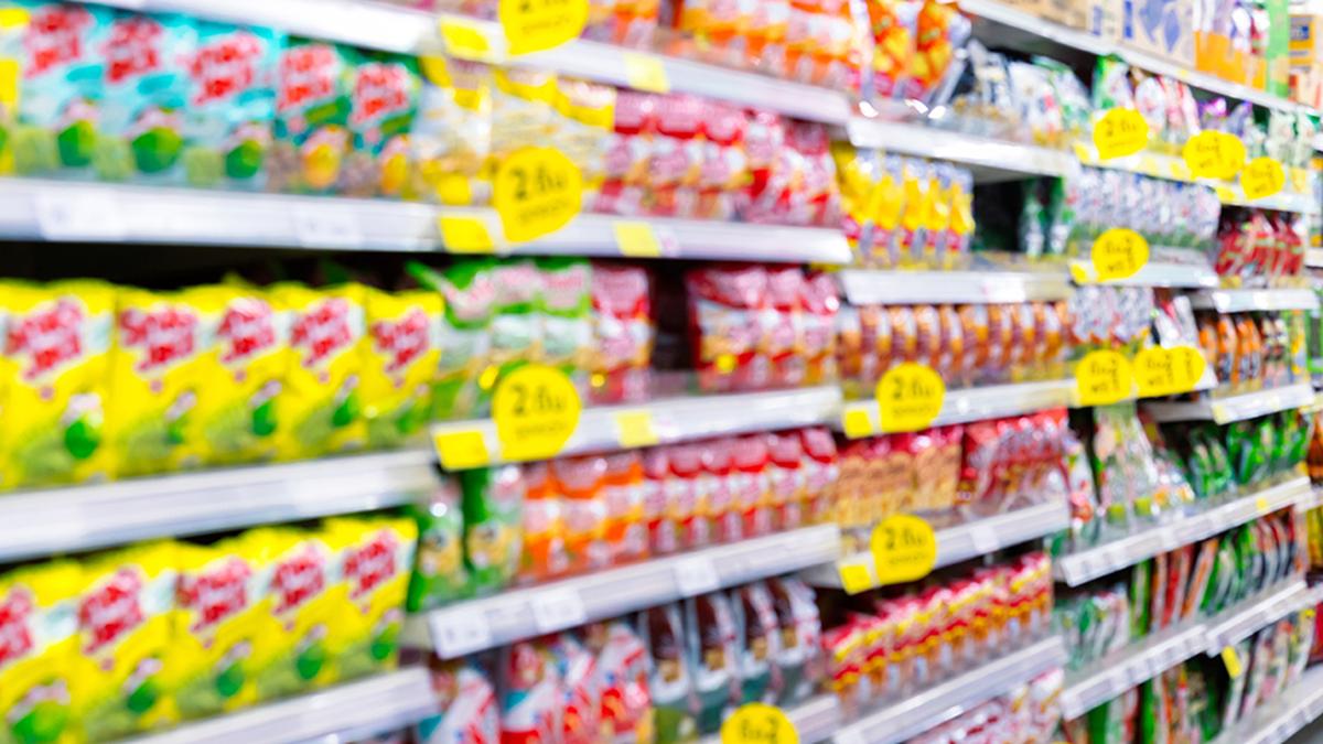 Food companies sell products that are less healthy in poorer countries, says report