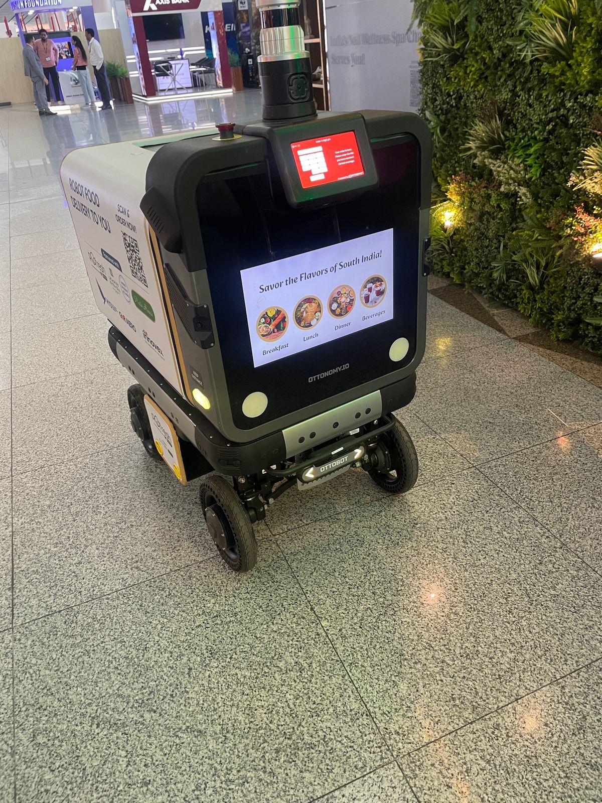 Passengers at Hyderabad’s Rajiv Gandhi International Airport (RGIA) can now have meals delivered to their boarding gates by a robot Passengers at Hyderabad’s Rajiv Gandhi International Airport (RGIA) can now have meals delivered to their boarding gates by a robot
