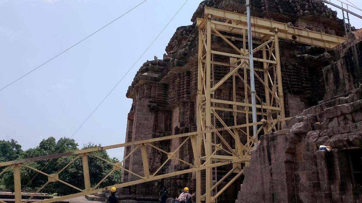 ASI starts putting up working platform to assess condition of Konark Temple 