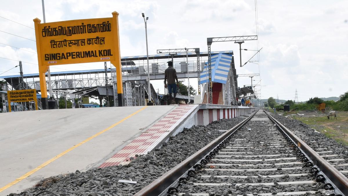 Suburban train services on Chengalpattu-Chennai Beach section hit