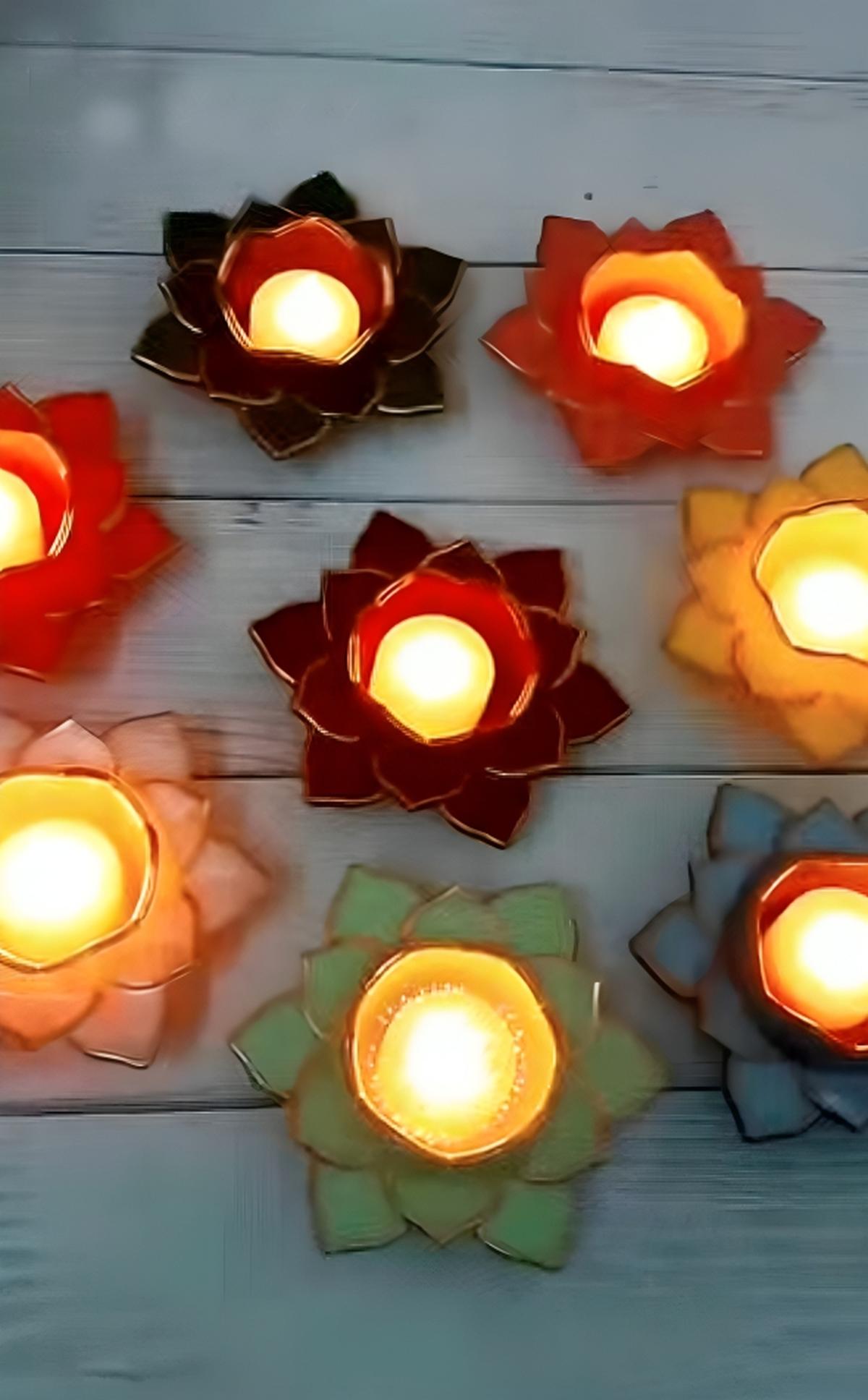 Resin diyas made by Indulekha KR.