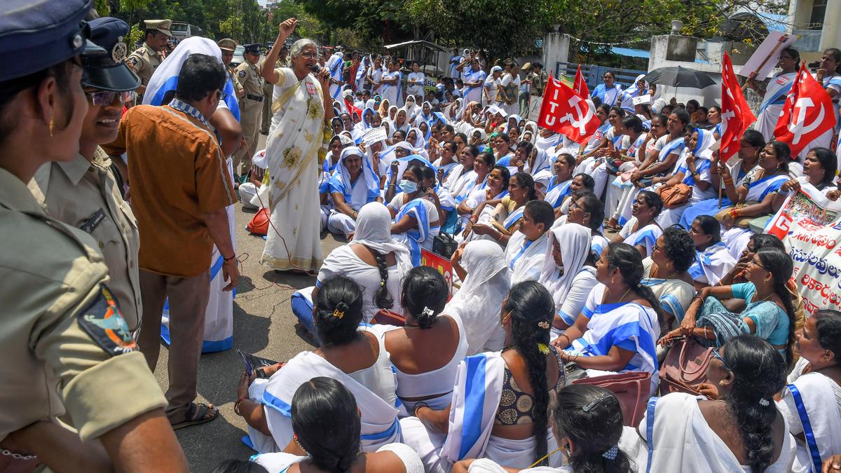 Visakhapatnam: ASHA workers stage protest, seek better service conditions