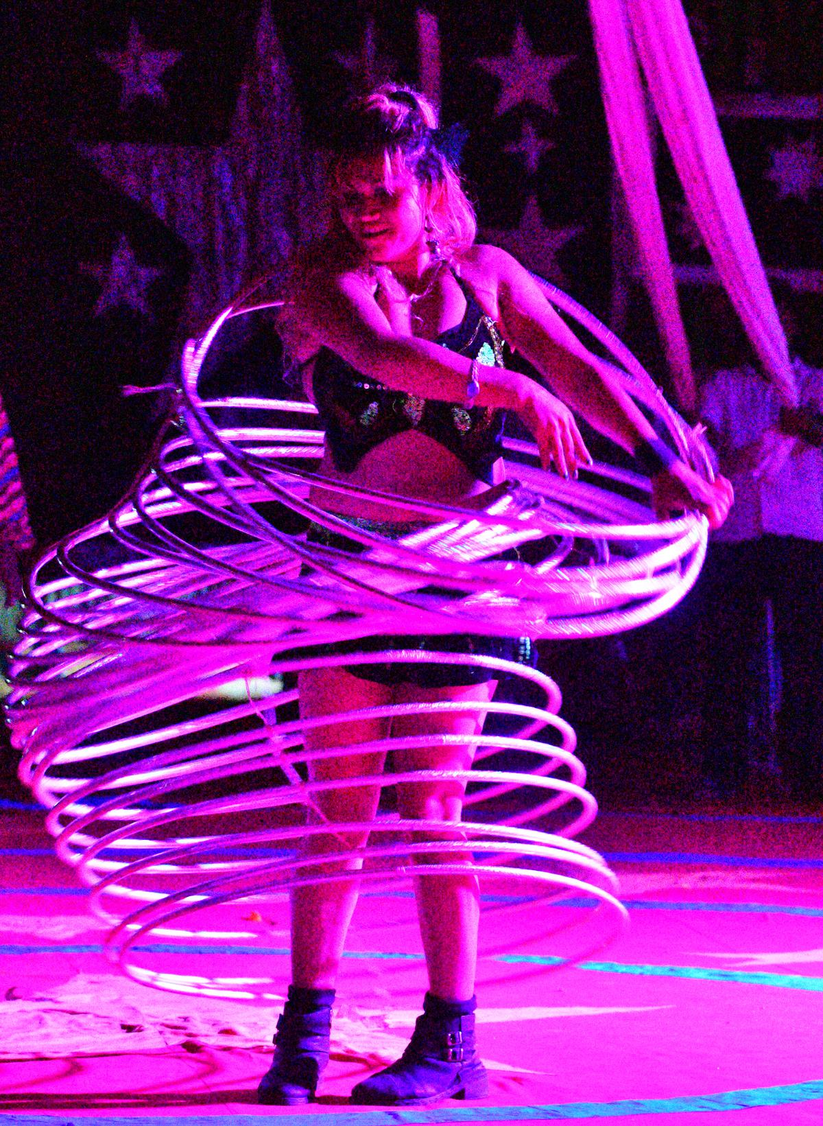 Hula hoop dance 