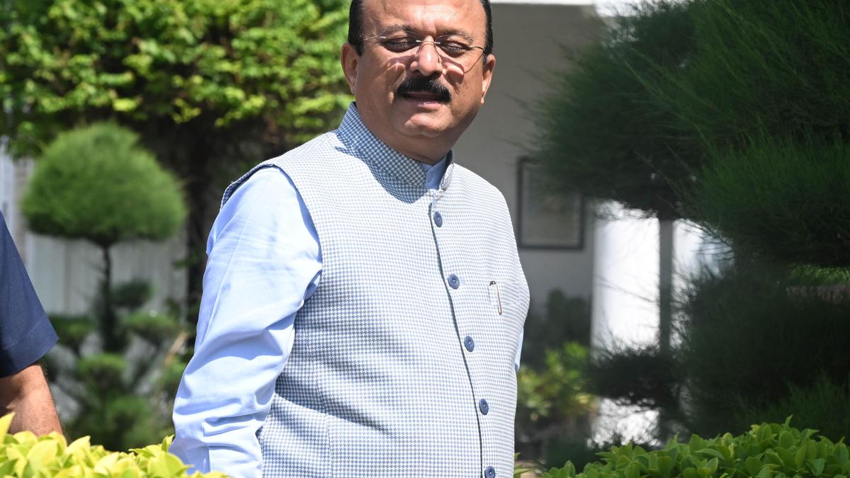 Govt. schools start new session sans textbooks; contempt plea filed