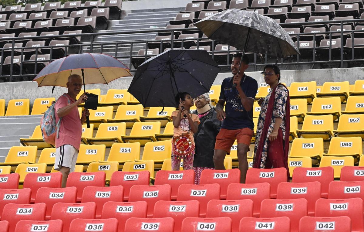 It was a disappointment for the spectators.