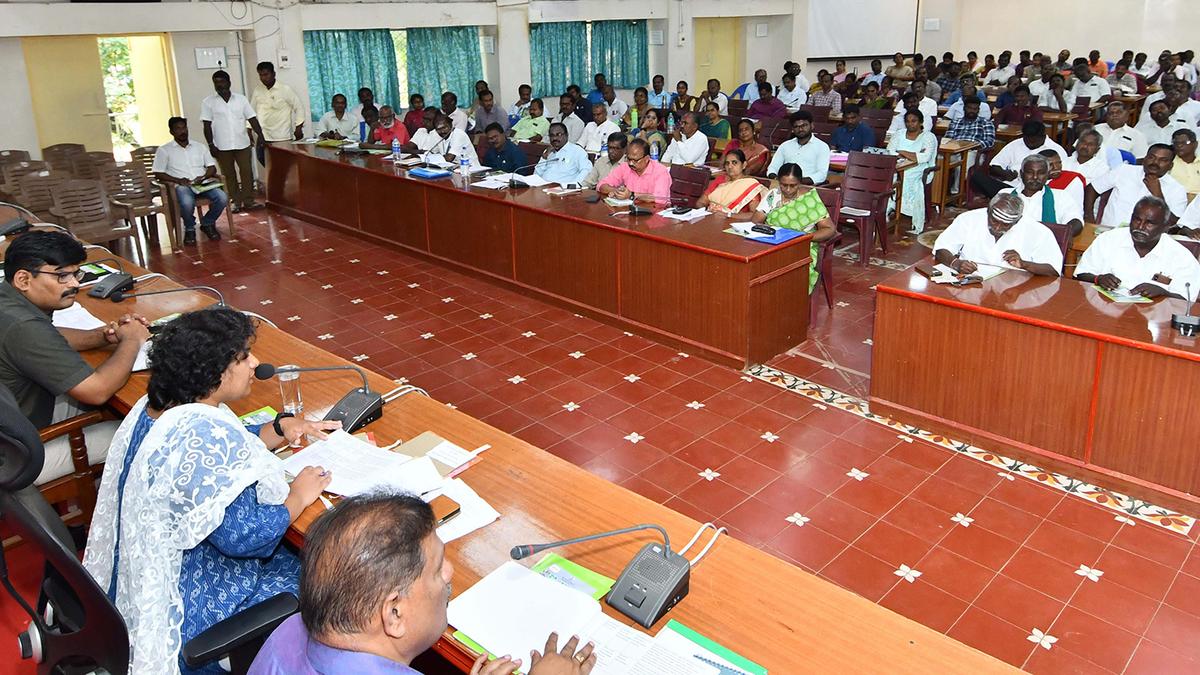 Sugarcane growers in Sivaganga complain of undue delay in weighing their produce at the sugar mill