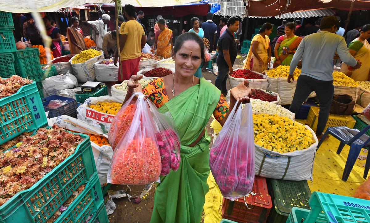 Business blooms this season at Anandapuram flower market near