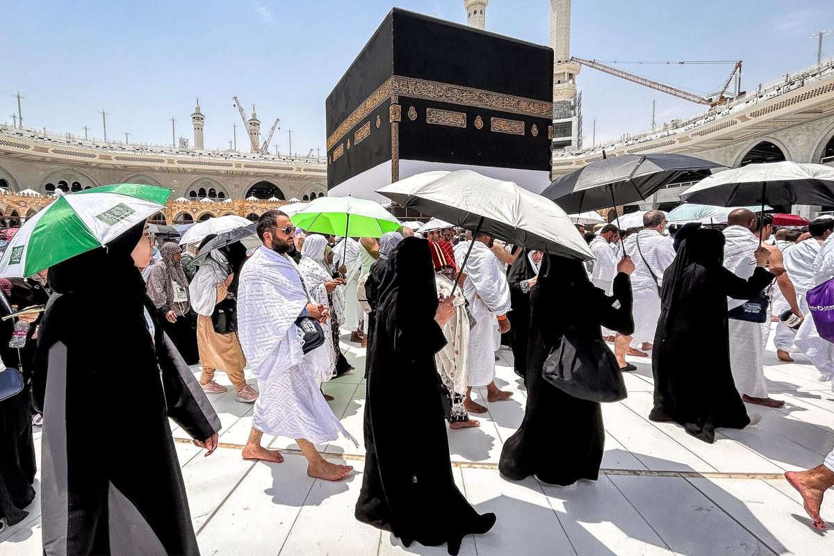 Reuters: More than 1,000 dead during Hajj in scorching temperatures – mostly Egyptians