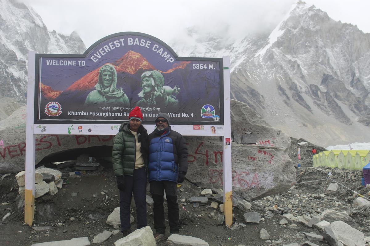 Preethika Yashini and Fredrick Lourdusamy at the Everest Base Camp 