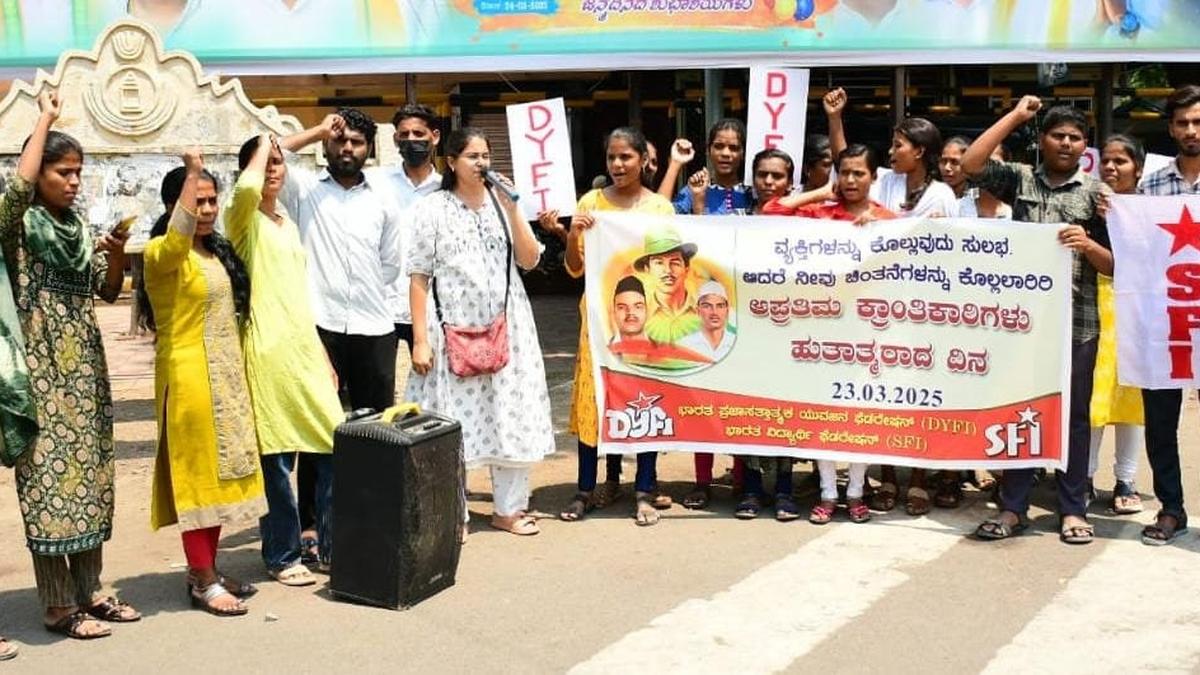 Tribute paid to martyrs in Kalaburagi