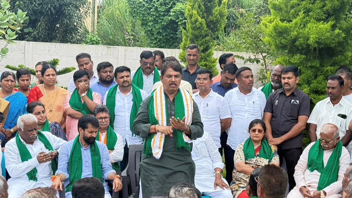 Karnataka CM and Deputy CM did not come to check flood damage in Belagavi, but are coming to eat biriyani: Leader of Opposition R. Ashok