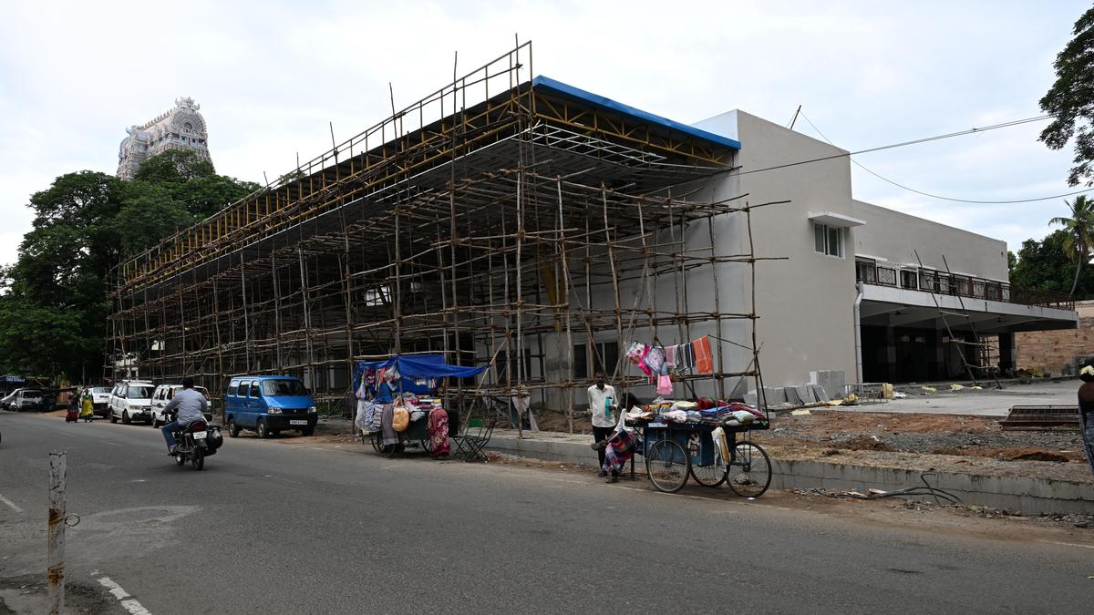 Srirangam bus terminus work near completing