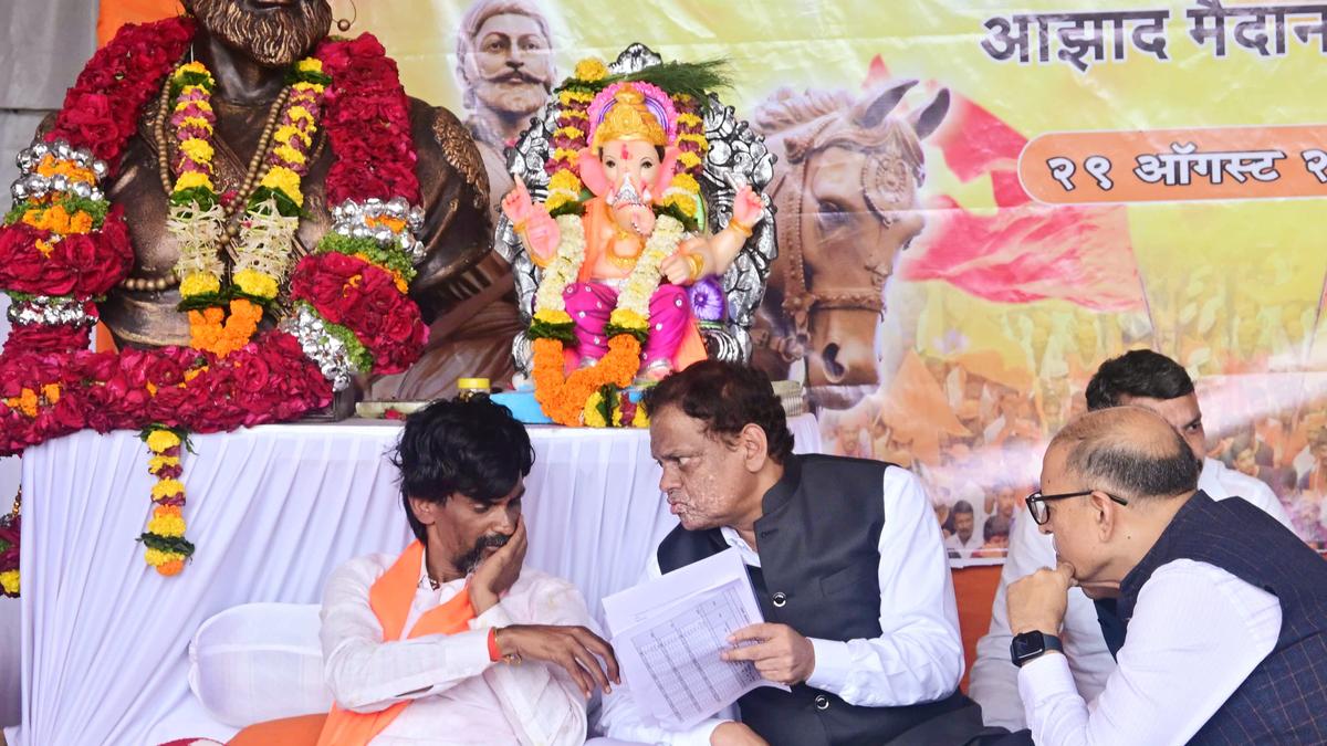Maratha quota protest: 3rd day of Jarange's hunger strike as talks with govt fail to yield solution