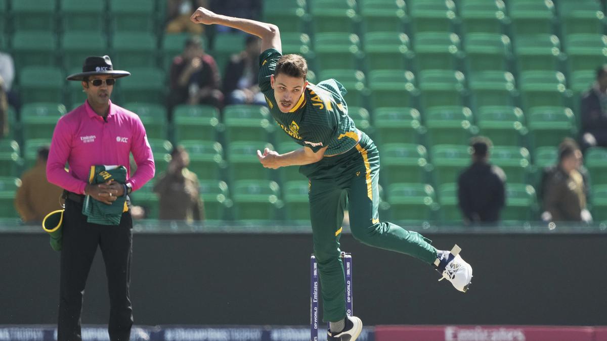 NZ vs SA Champions trophy 2025 LIVE: New Zealand wins toss, elects to bat against South Africa