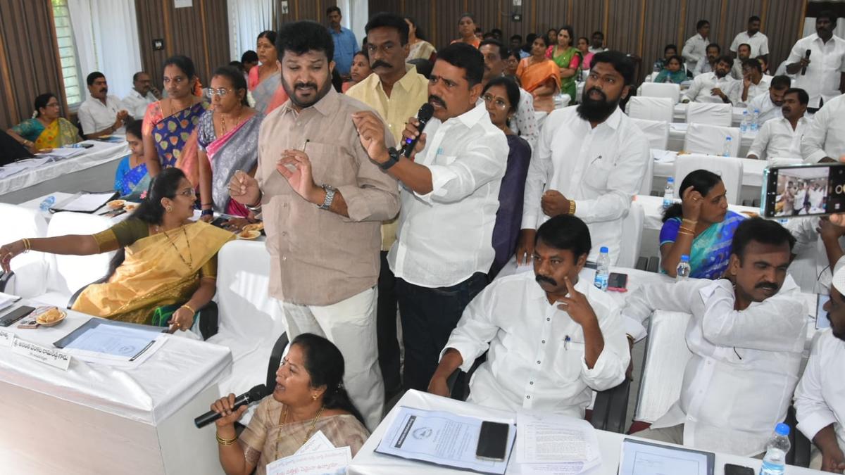 YSRCP corporators pull up AMC officials for improper maintenance of drains