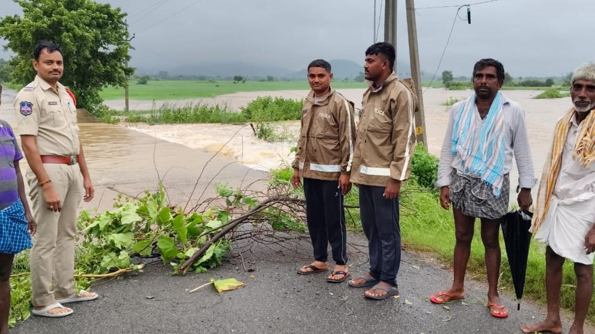 Man, daughter on the way to Hyderabad airport washed away in Mahabubabad; train track damaged