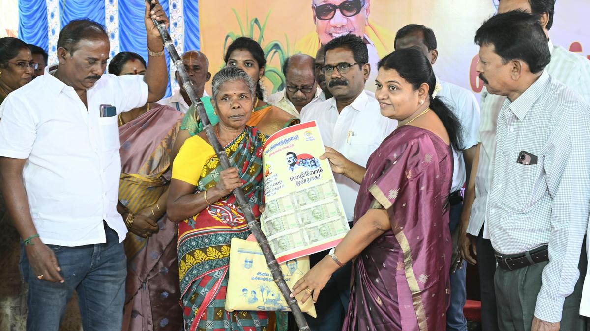 Ministers inaugurate distribution of Pongal gift hampers in Thoothukudi and Kanniyakumari districts