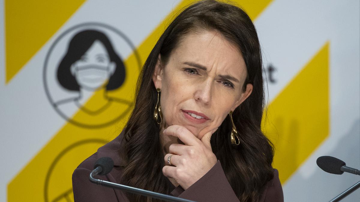 Who are the candidates to replace New Zealand PM Jacinda Ardern?