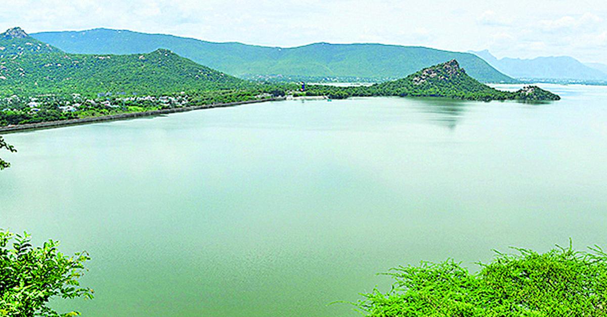 Water level at Mettur dam stands at 119.32 feet