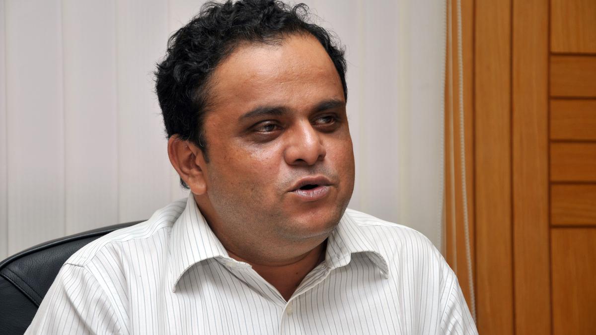 Will abide by SC observation on V-C issue: Bengal Minister