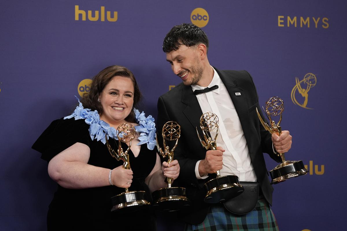 Jessica Gunning, left, winner of the awards for outstanding supporting actress in a limited or anthology series or movie, and outstanding limited or anthology series and Richard Gadd, winner of the awards for outstanding lead actor in a limited or anthology series or movie, and outstanding limited or anthology series for ‘Baby Reindeer’, pose in the press room during the 76th Primetime Emmy Awards