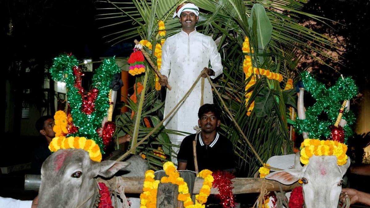 SP kickstarts Sankranti festivities in Anantapur