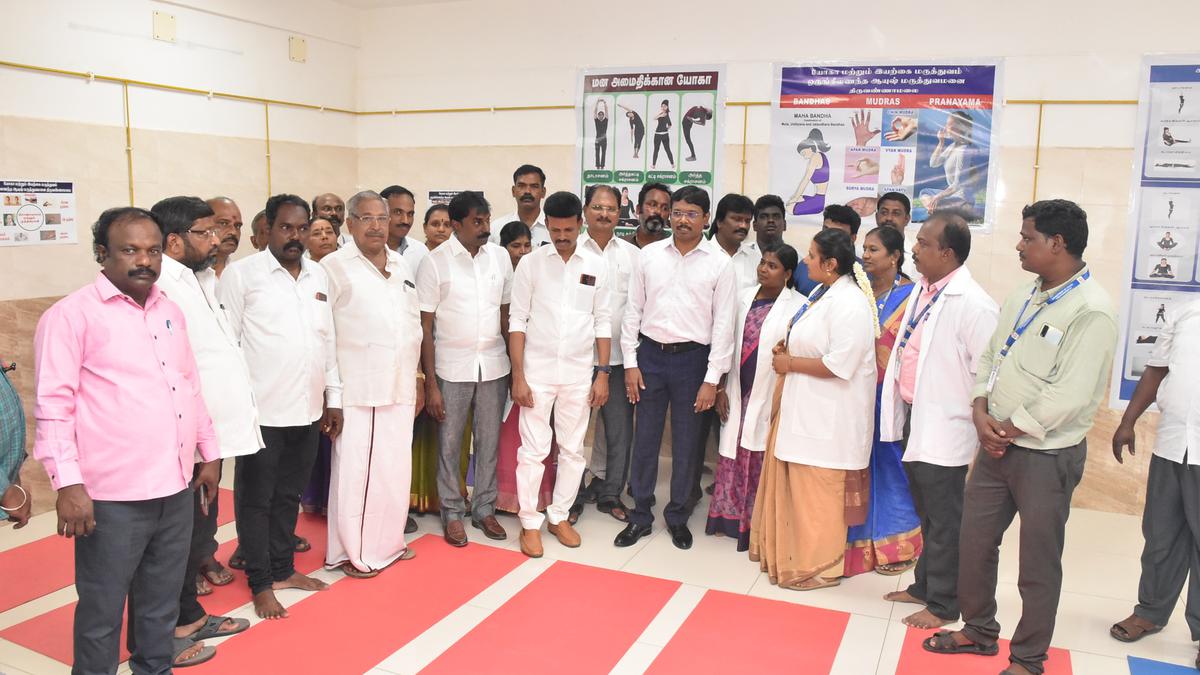 T.N. CM inaugurates integrated AYUSH hospital in Tiruvannamalai; lays foundation for multi-super specialty hospital in Vellore