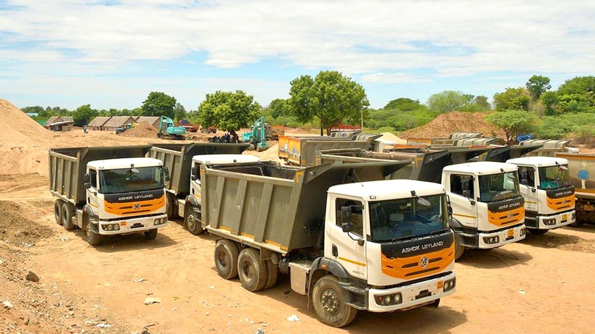 Illegal beach sand mining in T.N.: Madras HC orders CBI probe to unearth ‘political nexus’