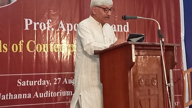 Pedagogy of solidarity necessary to end minority hate campaign: Apoorvanand