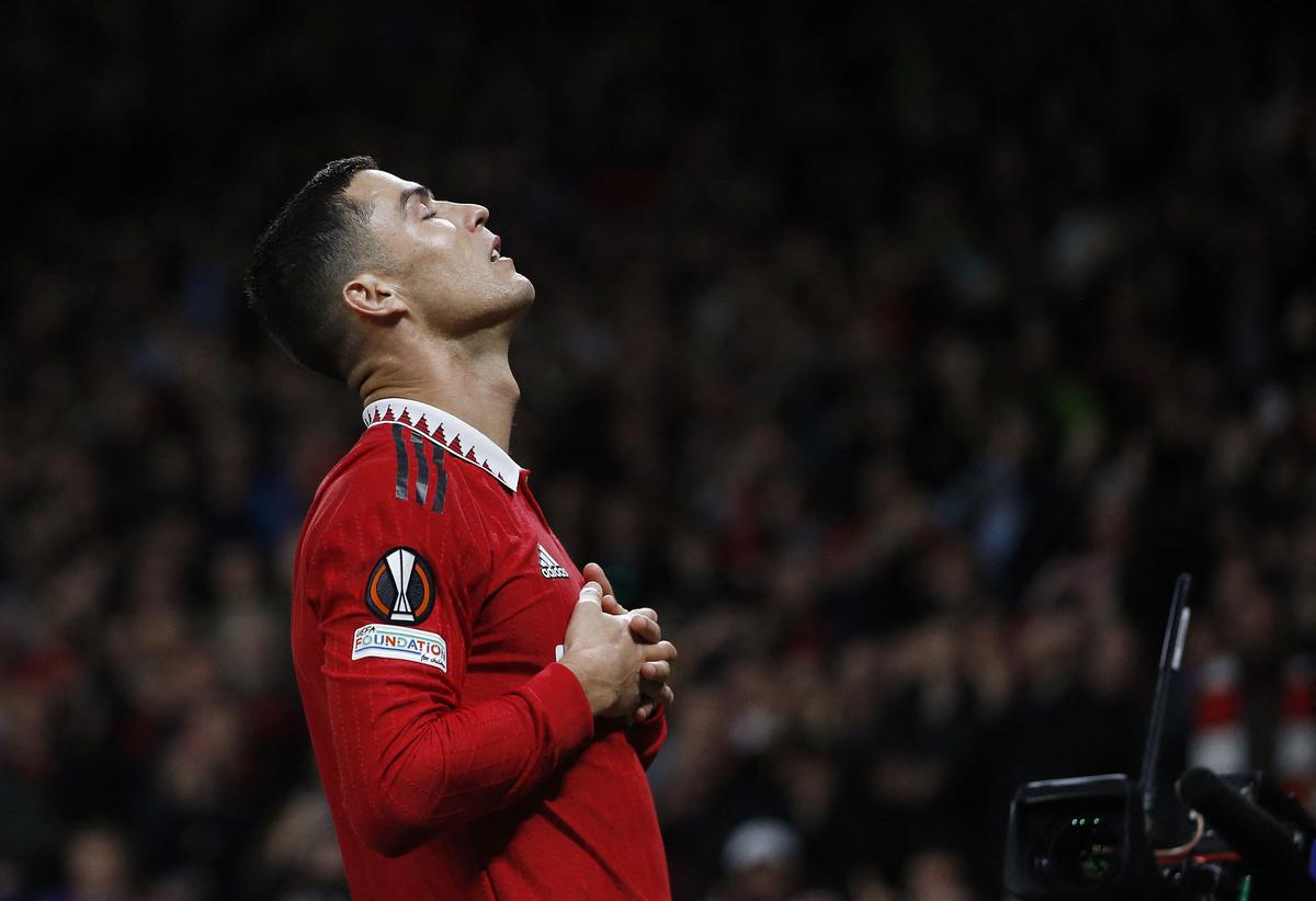 Ronaldo scores as United advances to Europa League knockouts