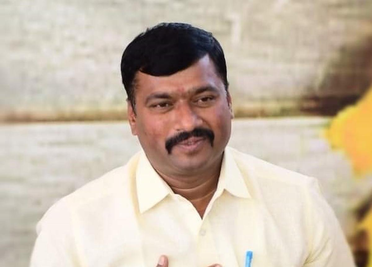 Basavaraj Beesanakoppa retired early as Police Inspector 