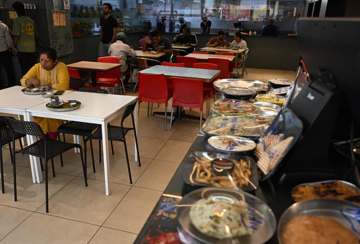 thehindu.com - The Hindu Bureau - After second LPG hike, hotels plan to raise prices again