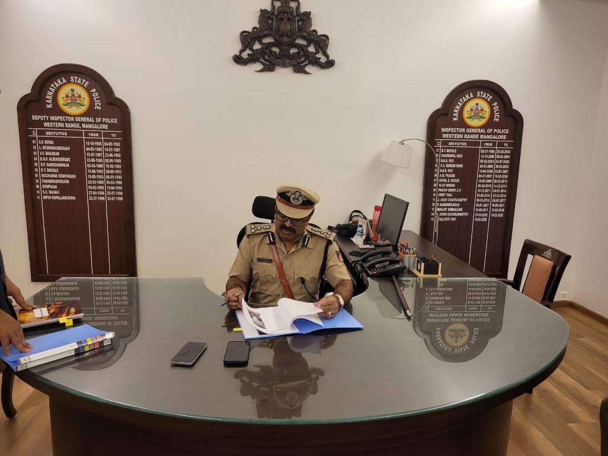 Chandragupta takes charge as DIGP (Western Range)