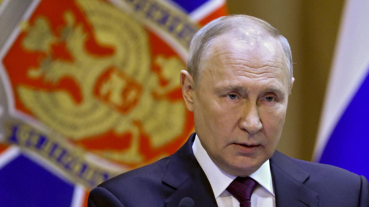 Russia bans government officials from using most foreign words